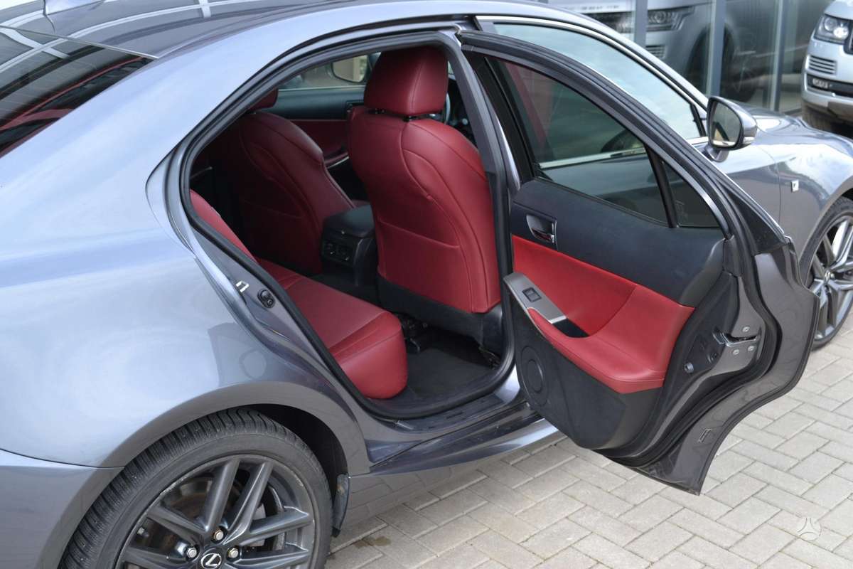 Lexus IS 350, 3.5 l., Седан