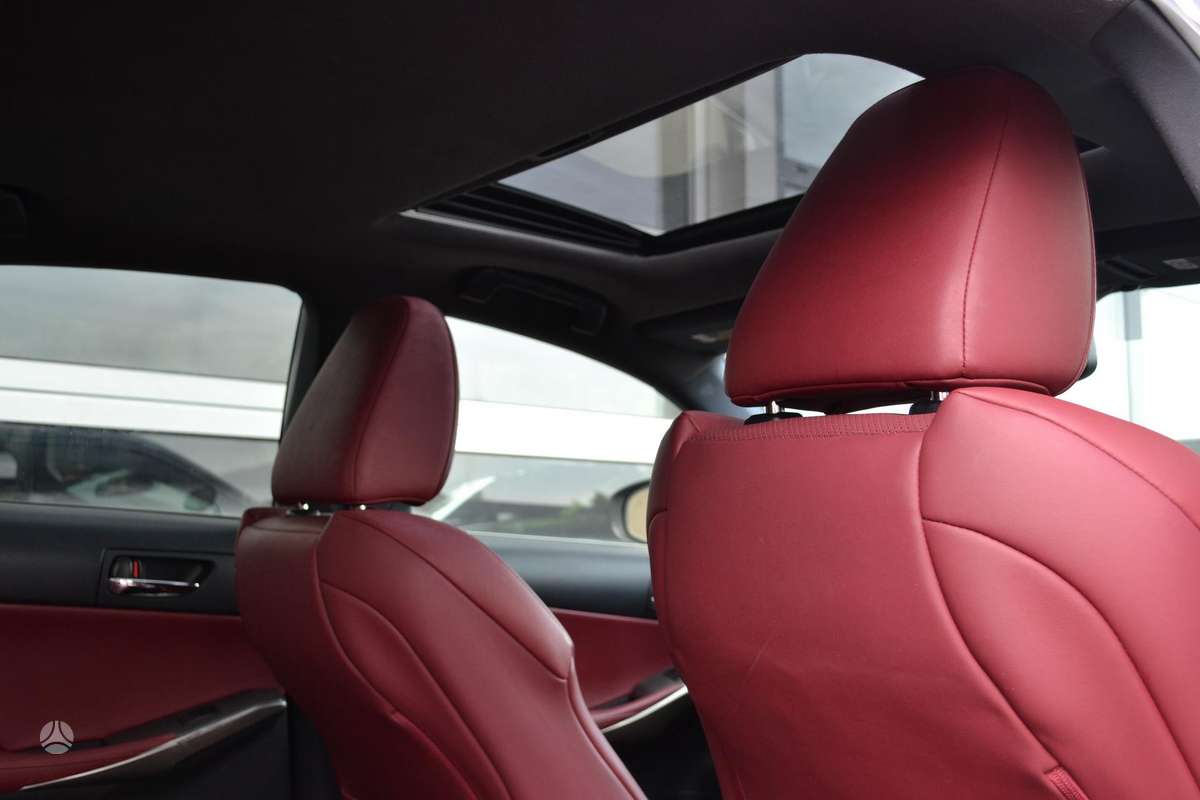 Lexus IS 350, 3.5 l., Седан