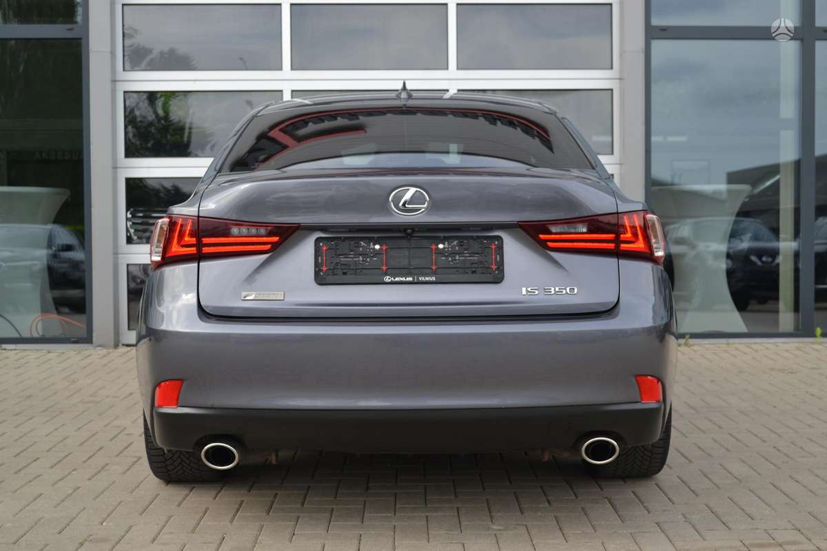 Lexus IS 350, 3.5 l., Седан