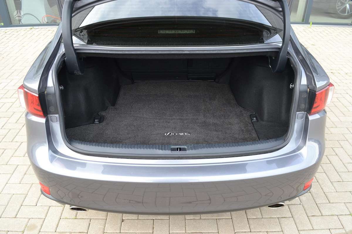 Lexus IS 350, 3.5 l., Седан