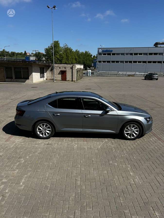 Škoda Superb - 7