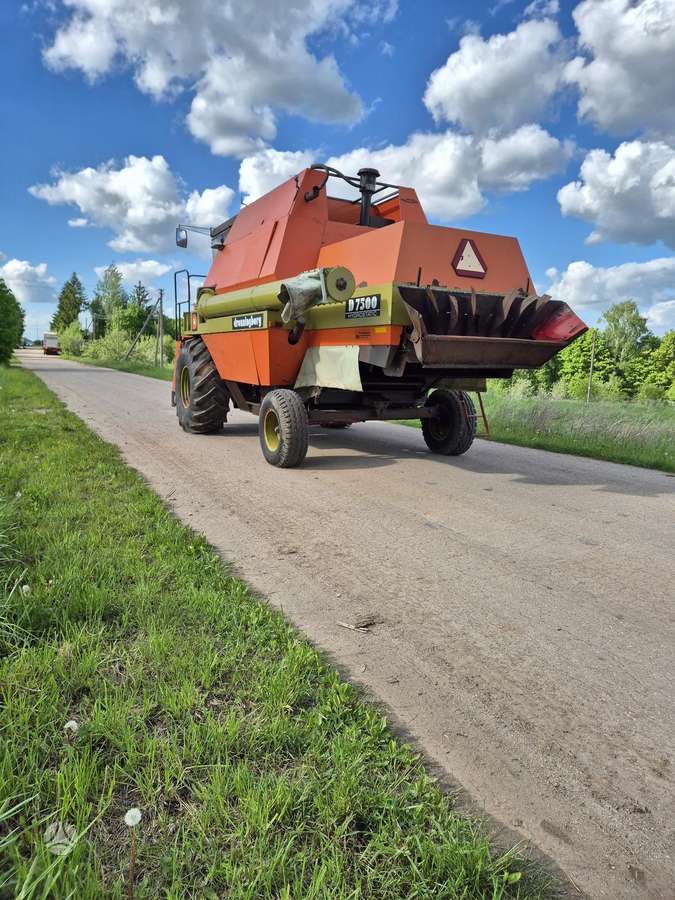Dronningborg D7500, комбайны