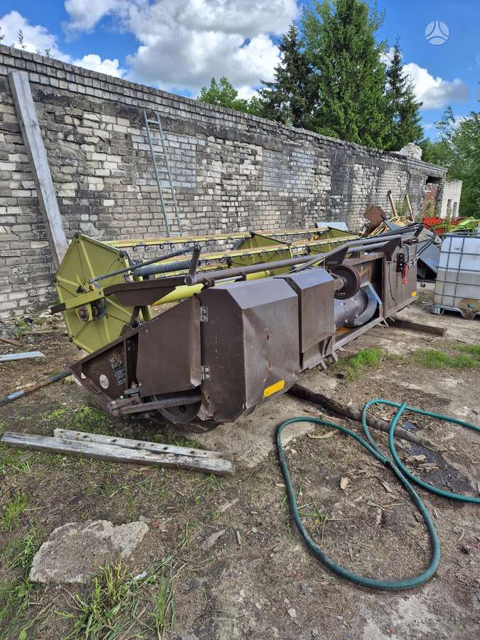 Dronningborg D7500, combine harvesters