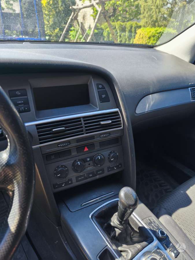 Audi A6, 2.4 l., Седан