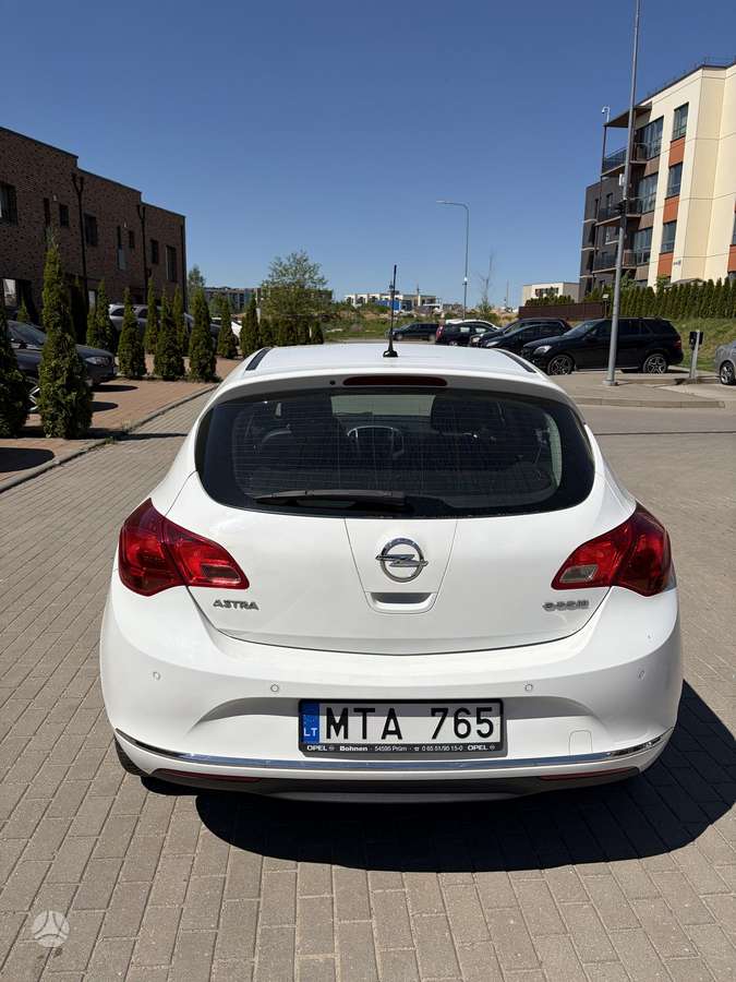 Opel Astra, 1.6 l., hatchback