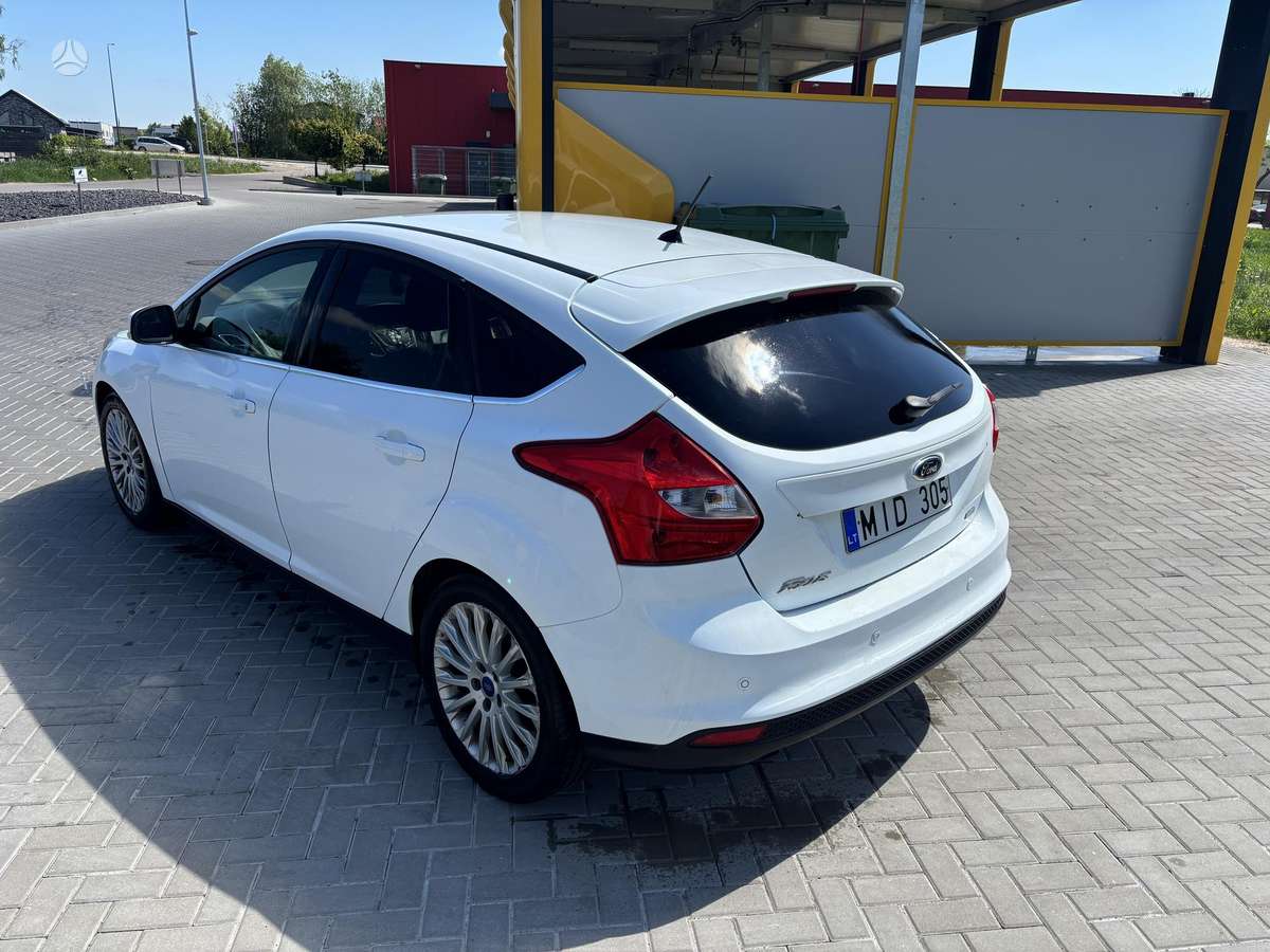 Ford Focus, hatchback