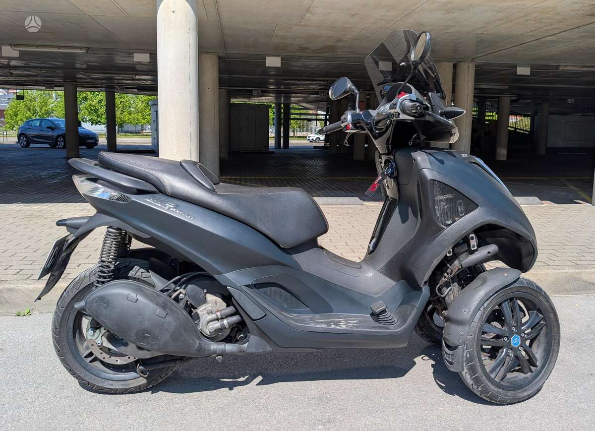 Piaggio MP3 300cc, трициклы