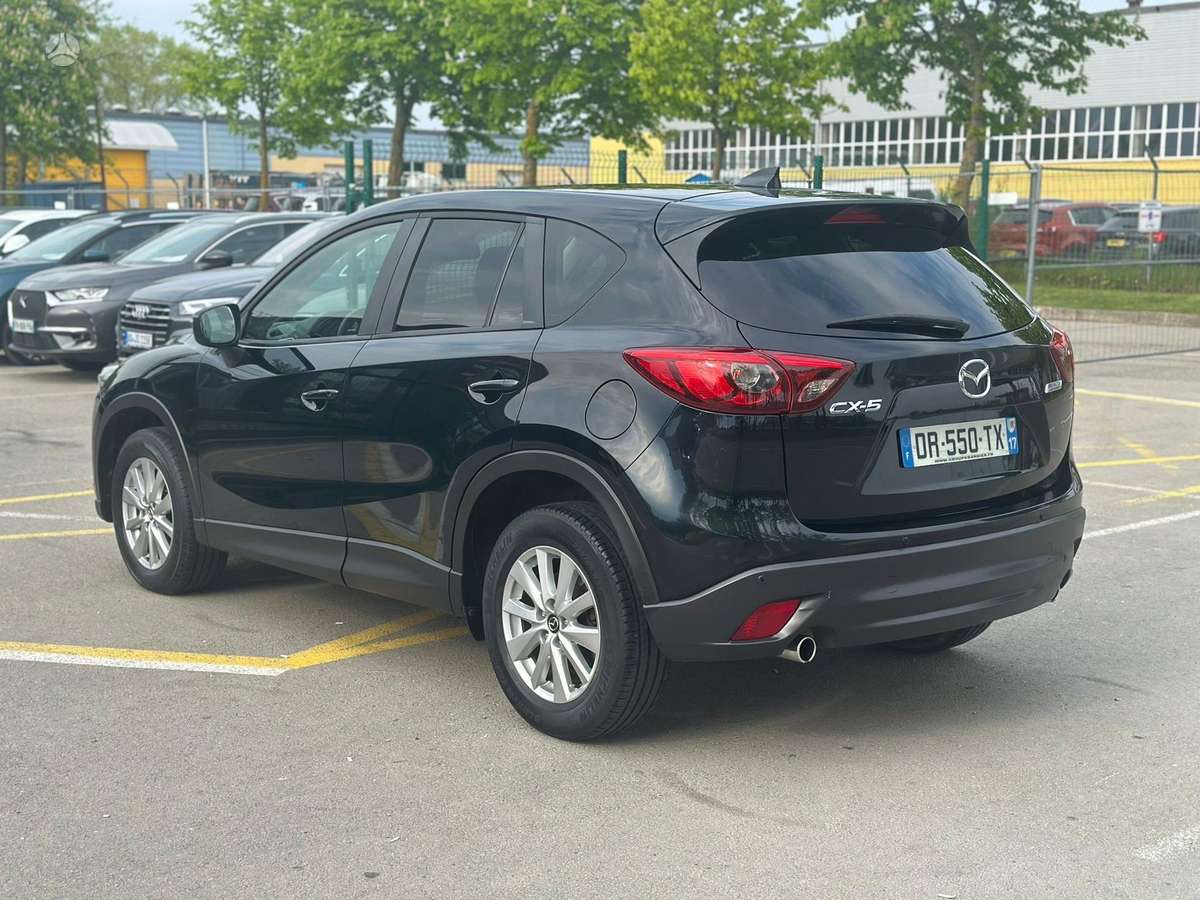 Mazda CX-5, 2.2 l., off-road / crossover