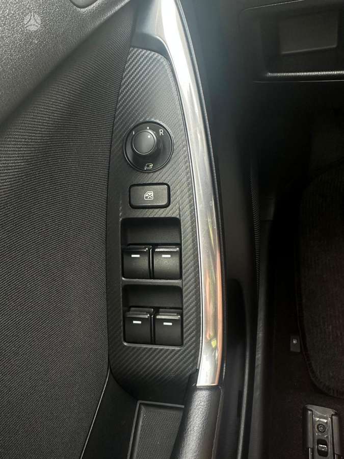Mazda CX-5, 2.2 l., off-road / crossover