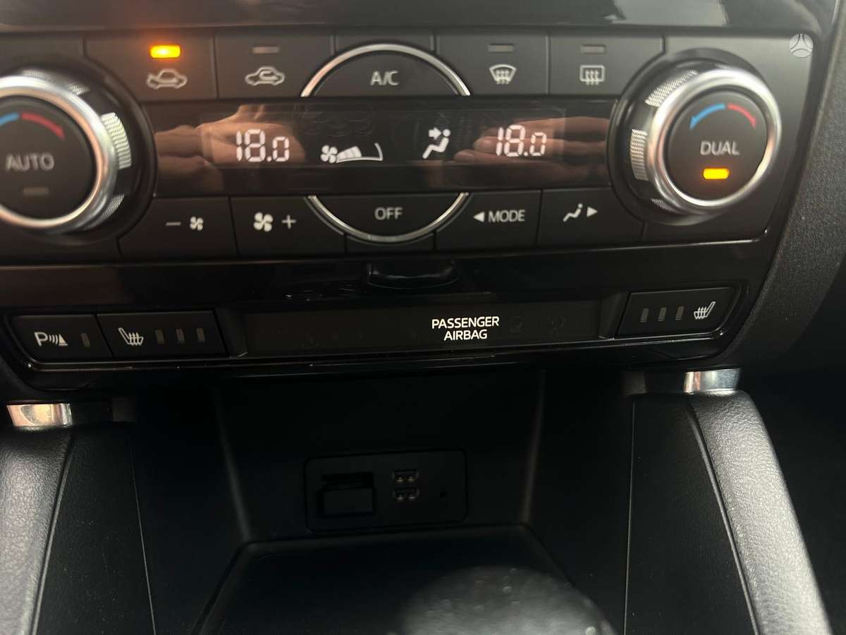 Mazda CX-5, 2.2 l., Внедорожник / Кроссовер