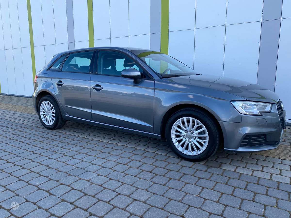 Audi A3, 1.6 l., hatchback