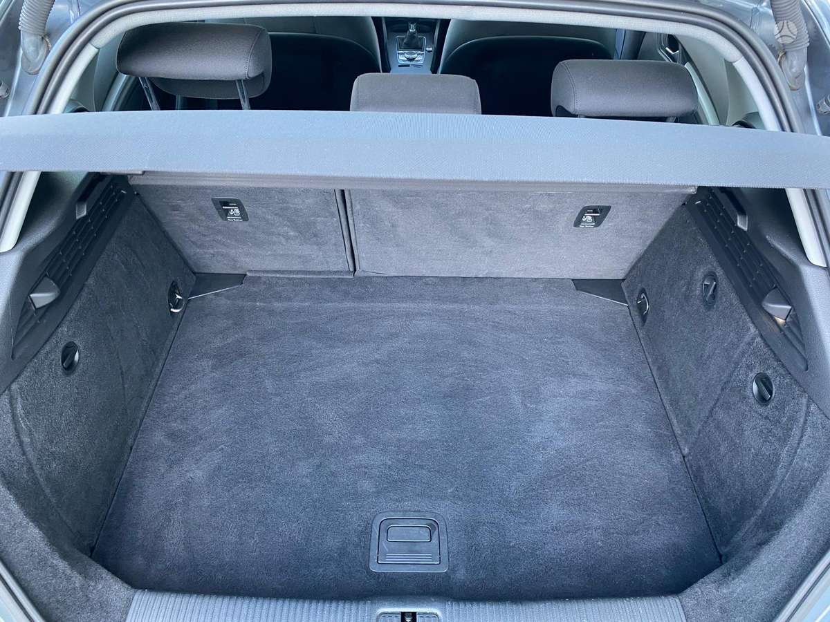 Audi A3, 1.6 l., hatchback