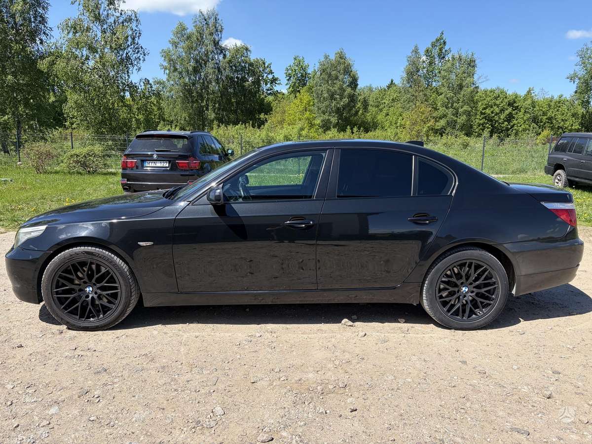 BMW 525, 3.0 l., Седан