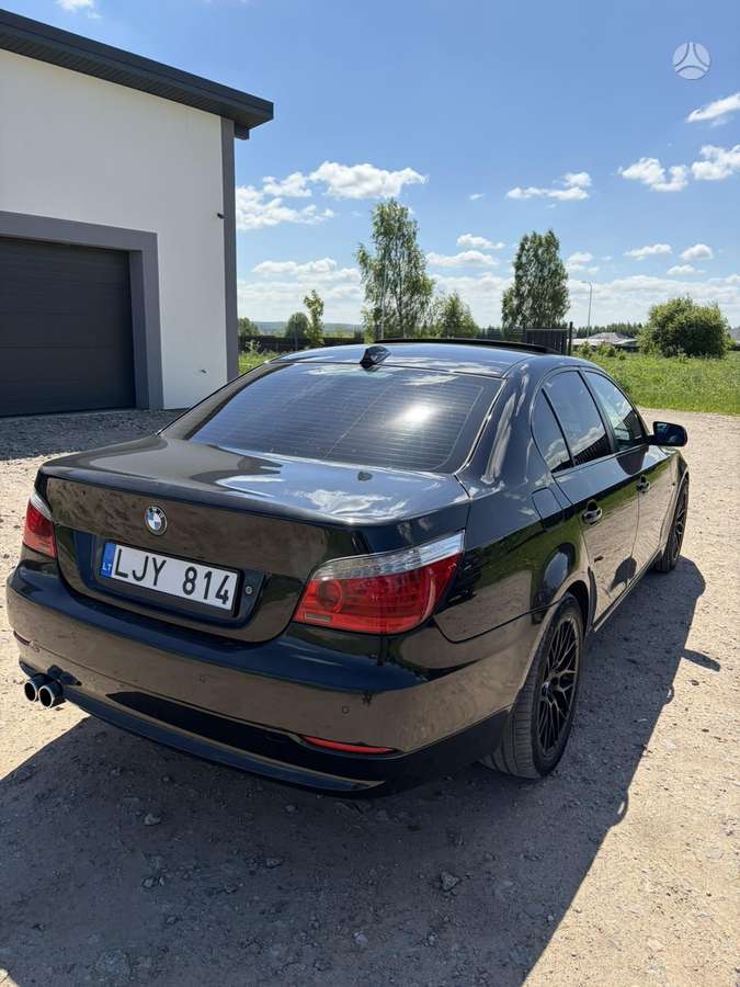 BMW 525, 3.0 l., Седан