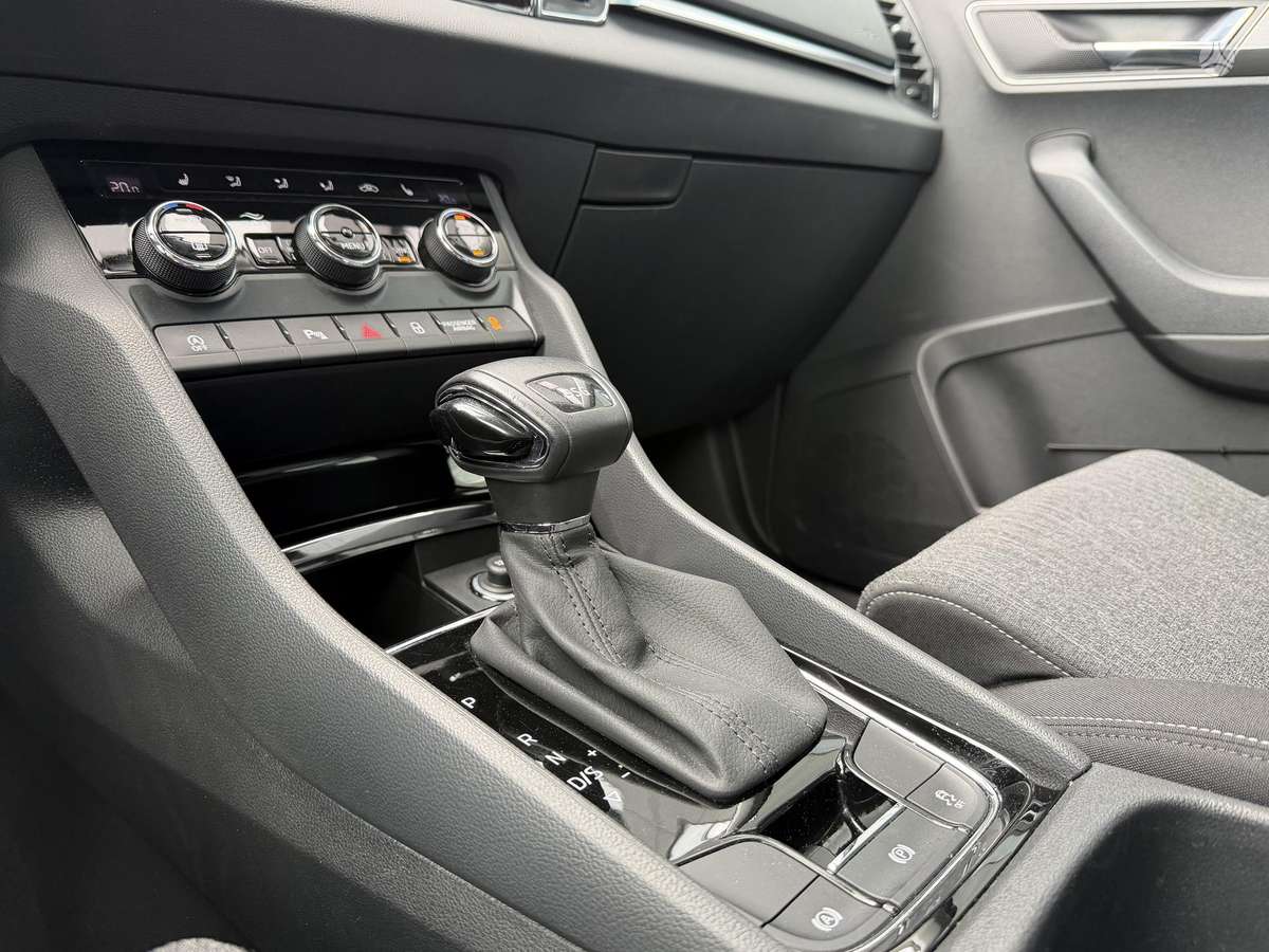 Skoda Karoq, 1.5 l., visureigis / krosoveris