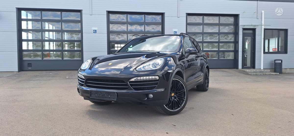 Porsche Cayenne - 2