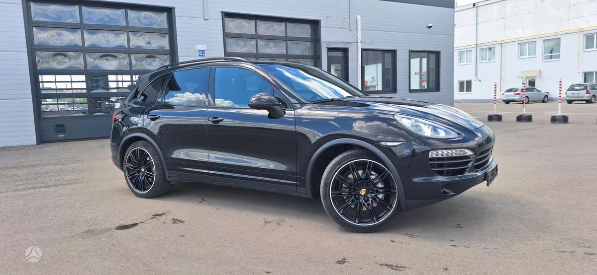 Porsche Cayenne - 6