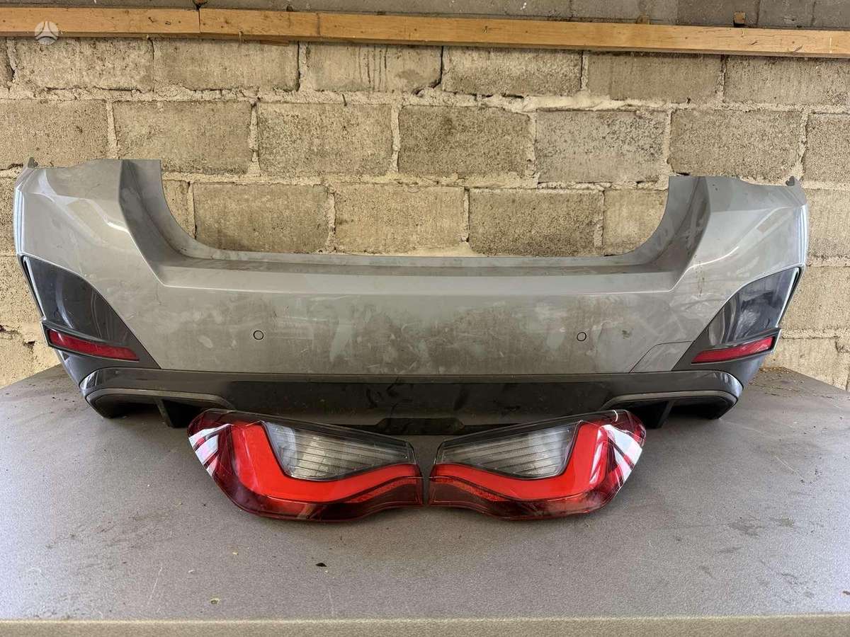 BMW i4 body parts
