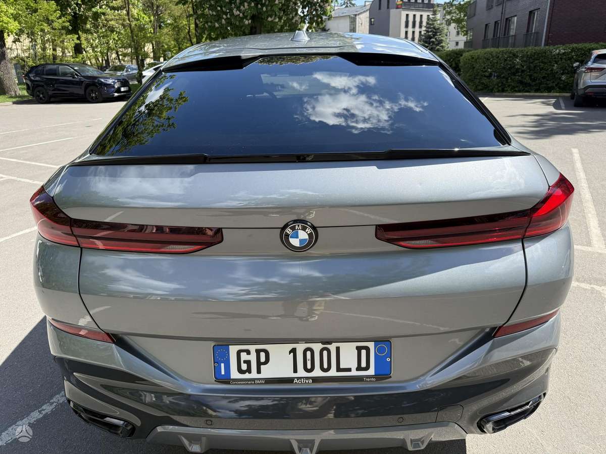 BMW X6, 3.0 l., visurgājējs / krosovers