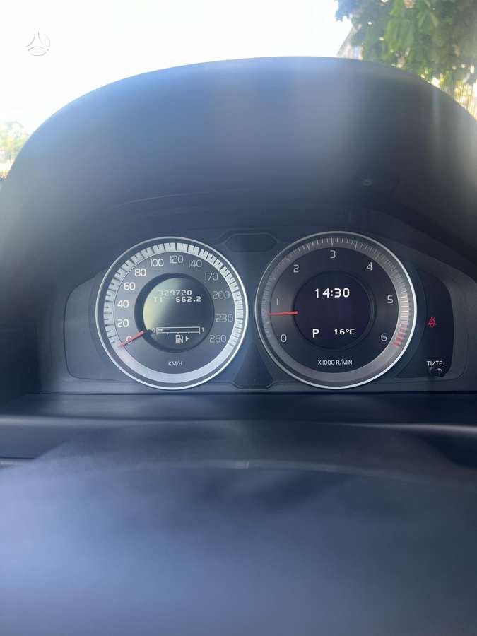 Volvo XC70, 2.4 l., wagon