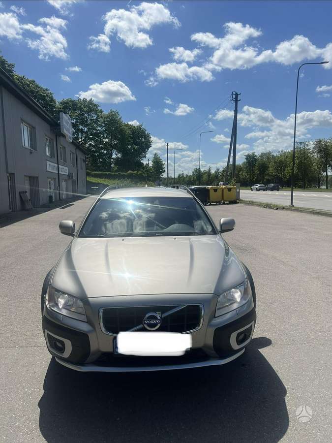 Volvo XC70, 2.4 l., wagon