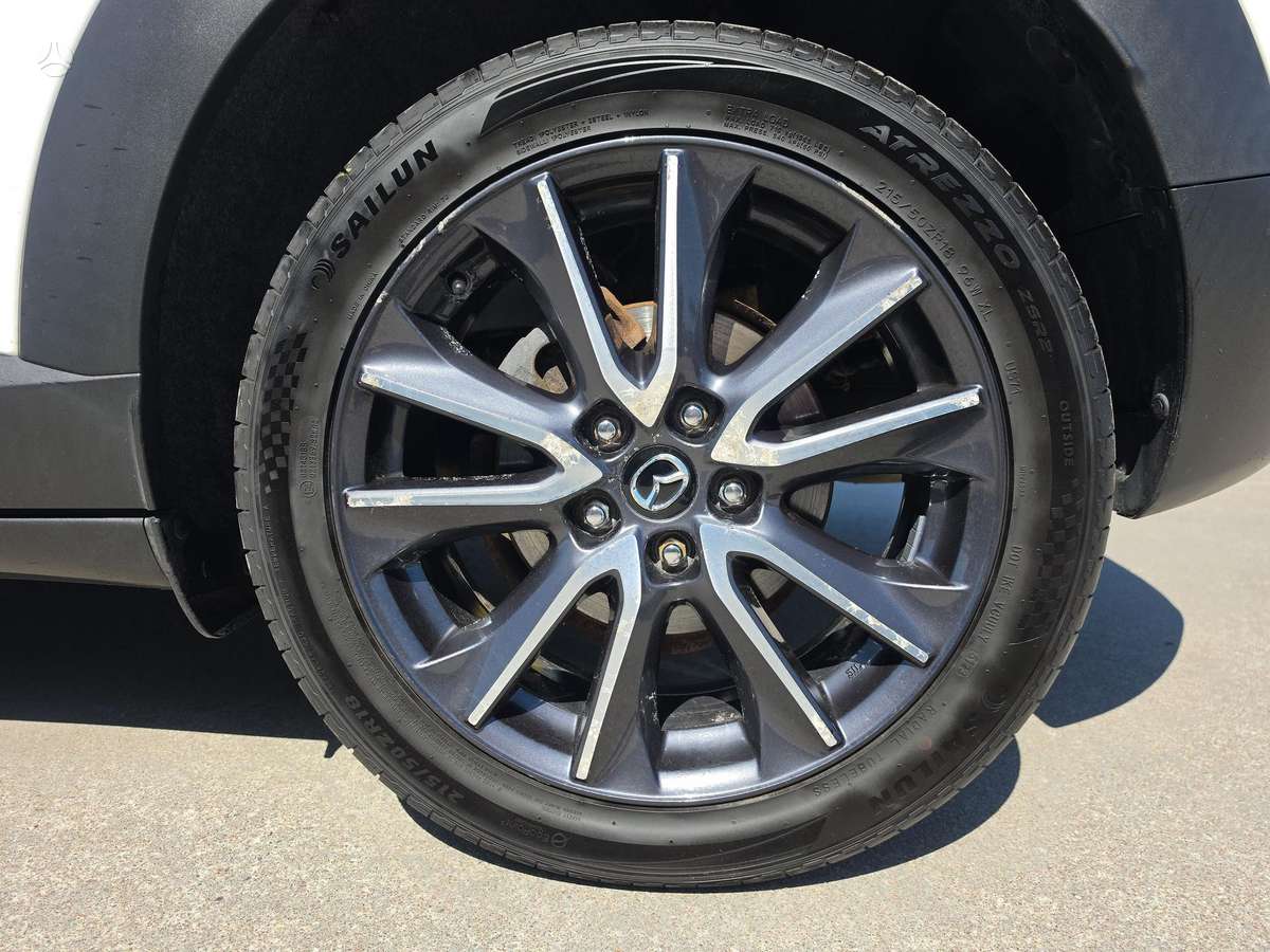 Mazda CX-3, 2.0 l., off-road / crossover