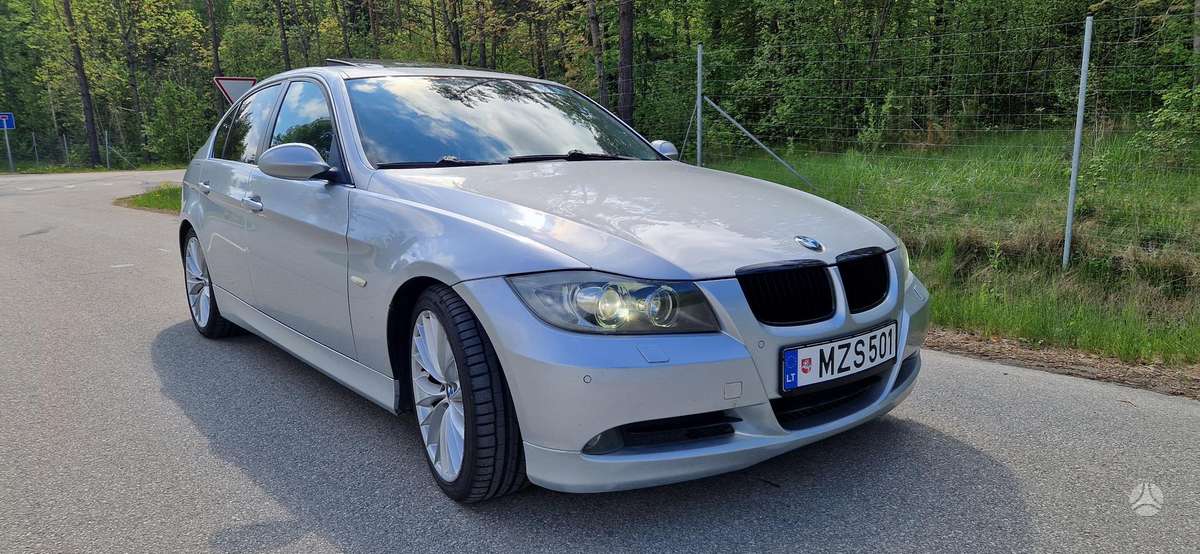 BMW 330, 3.0 l., Седан