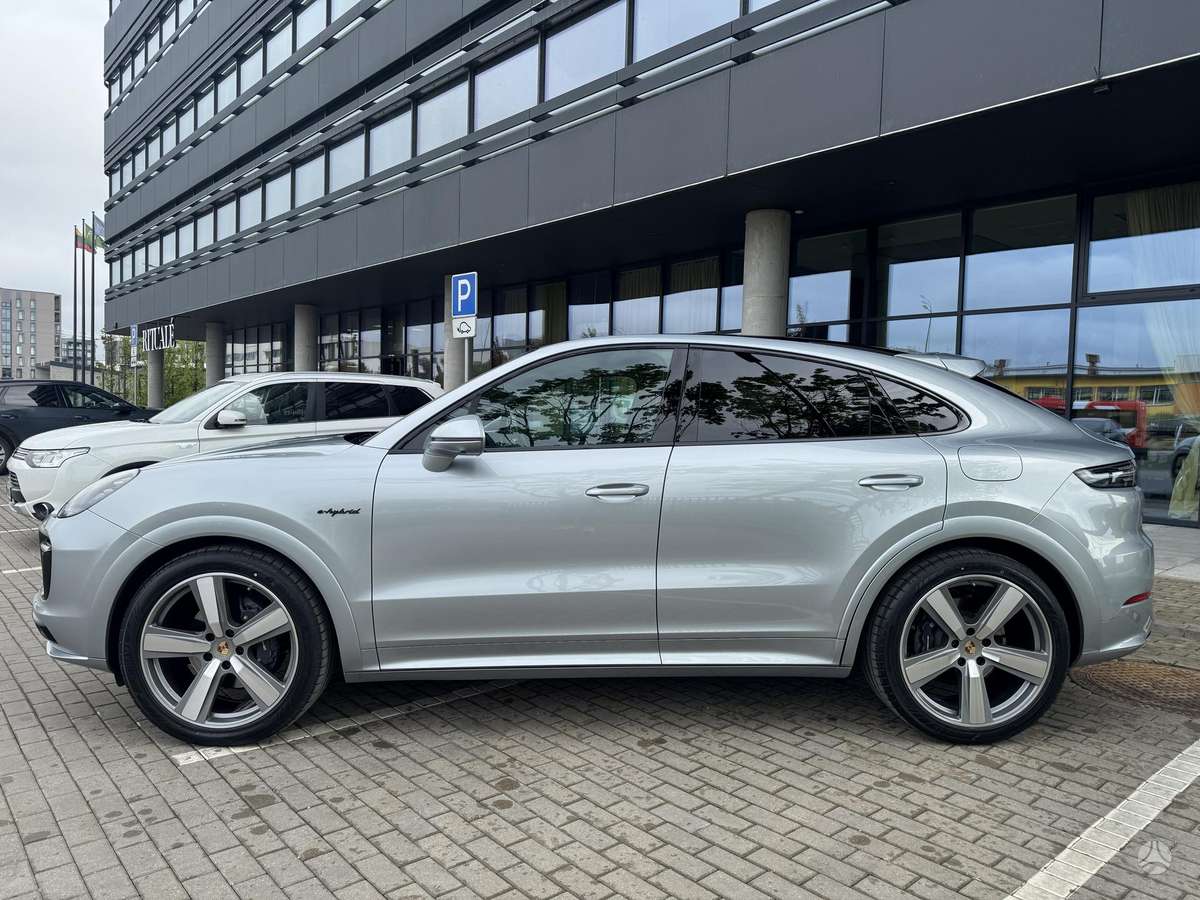 Porsche Cayenne Coupe - 2