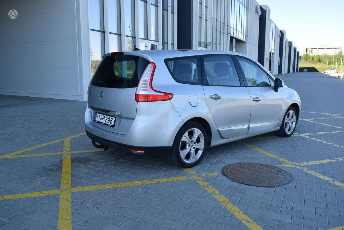 Renault Grand Scenic - 7