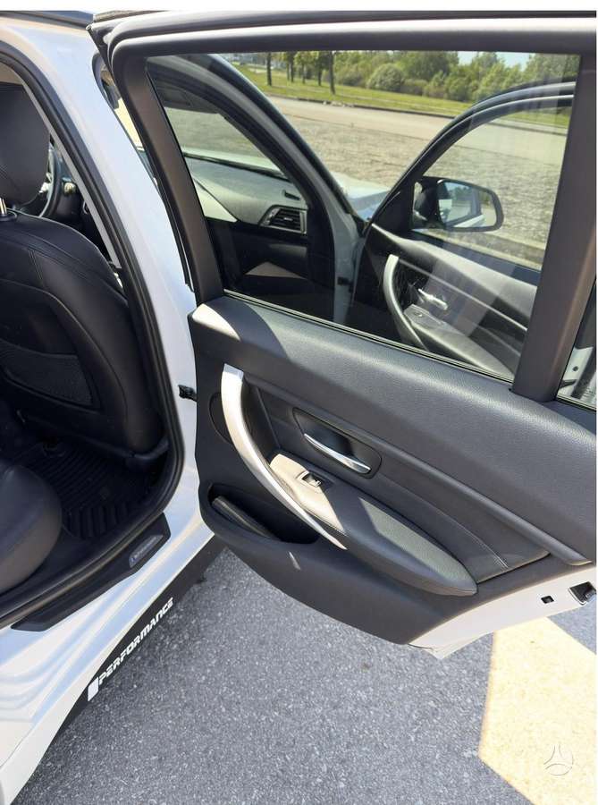 BMW 320, 2.0 l., wagon