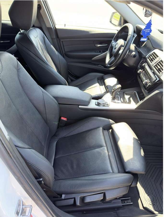 BMW 320, 2.0 l., wagon