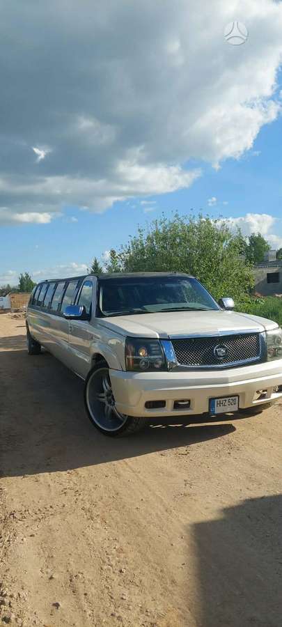Cadillac Escalade, limousine