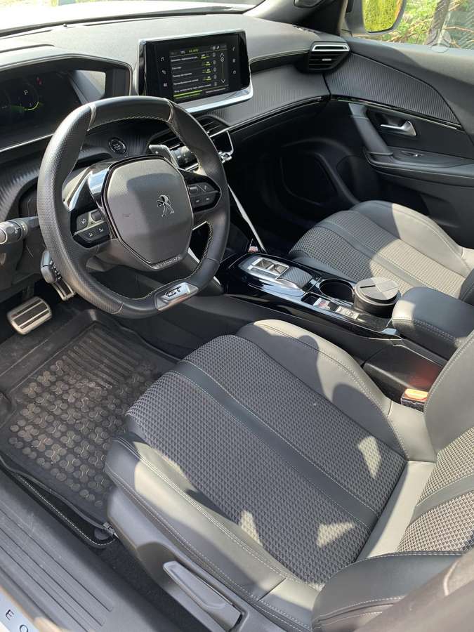 Peugeot 2008 - 5