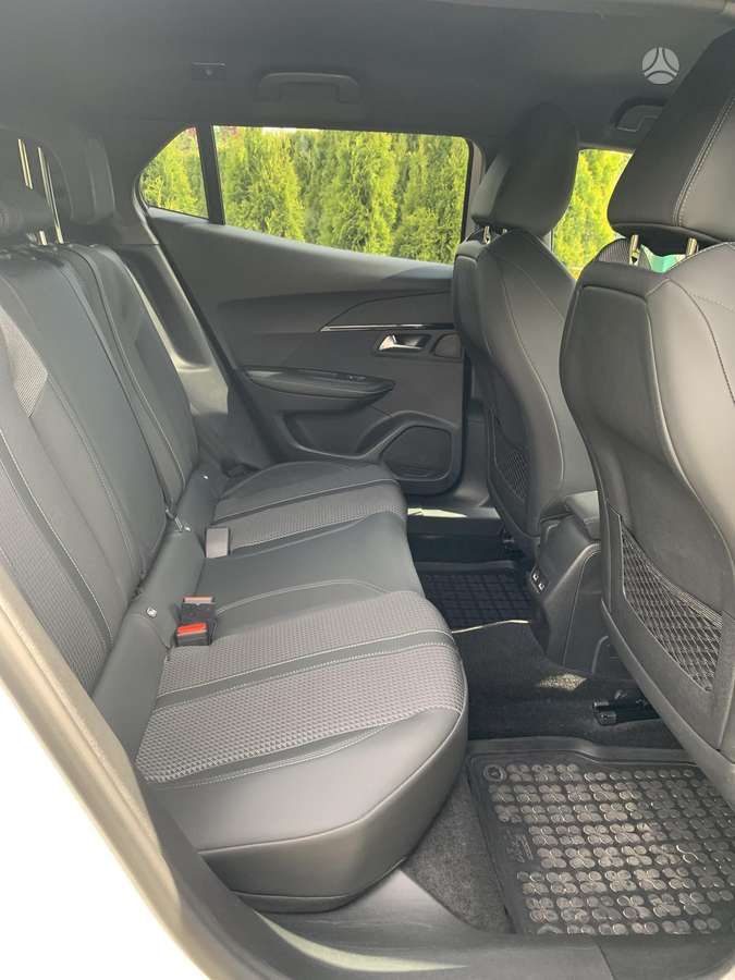 Peugeot 2008 - 7