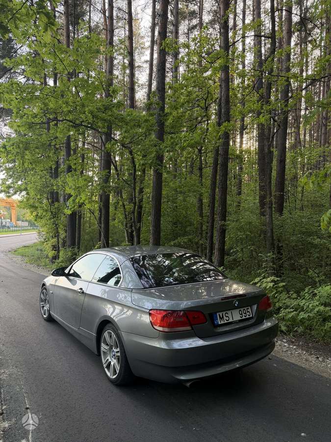 BMW 320, 2.0 l., convertible
