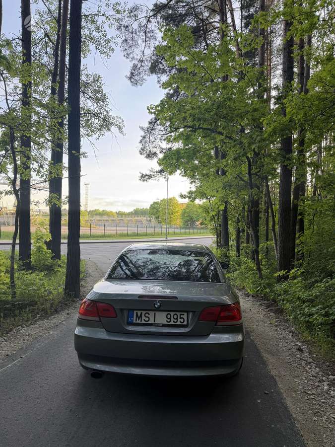 BMW 320, 2.0 l., convertible