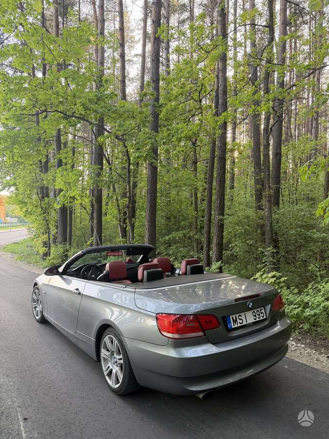 BMW 320, 2.0 l., convertible
