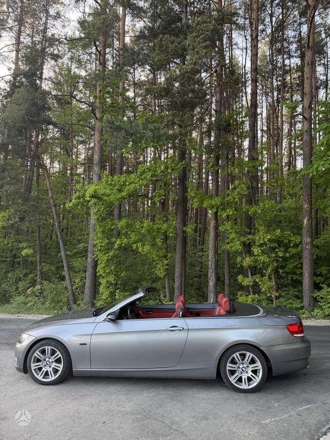 BMW 320, 2.0 l., convertible