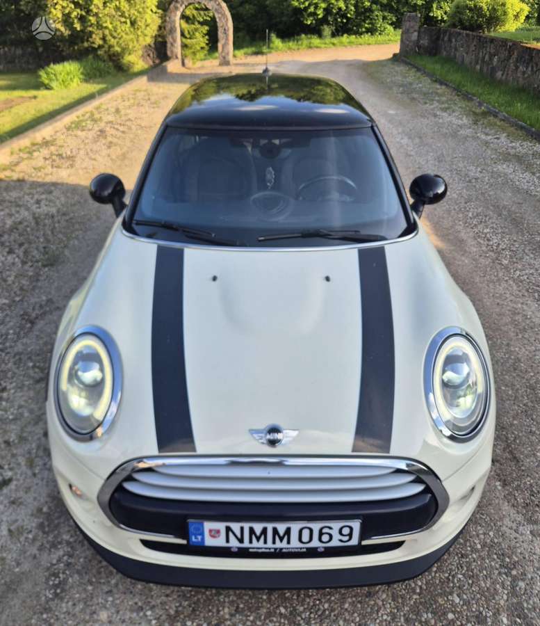 Mini Cooper, 1.5 l., hatchback