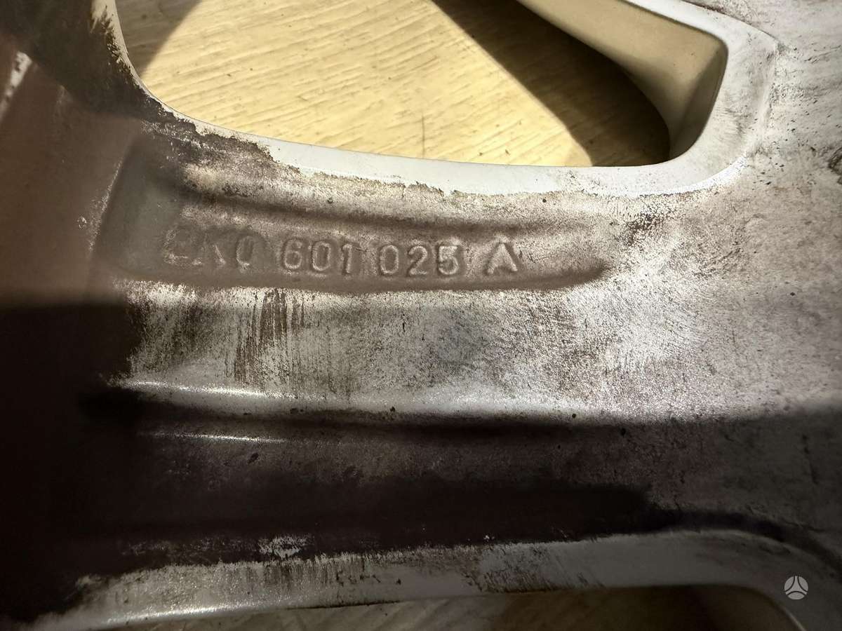 Audi A4 B8, light alloy, R16