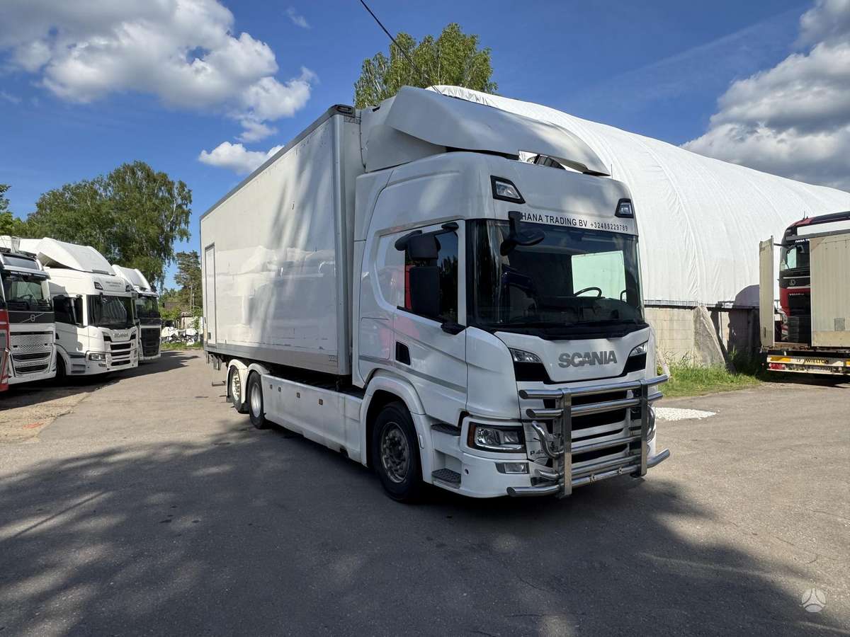 Scania P450, refrižerātori