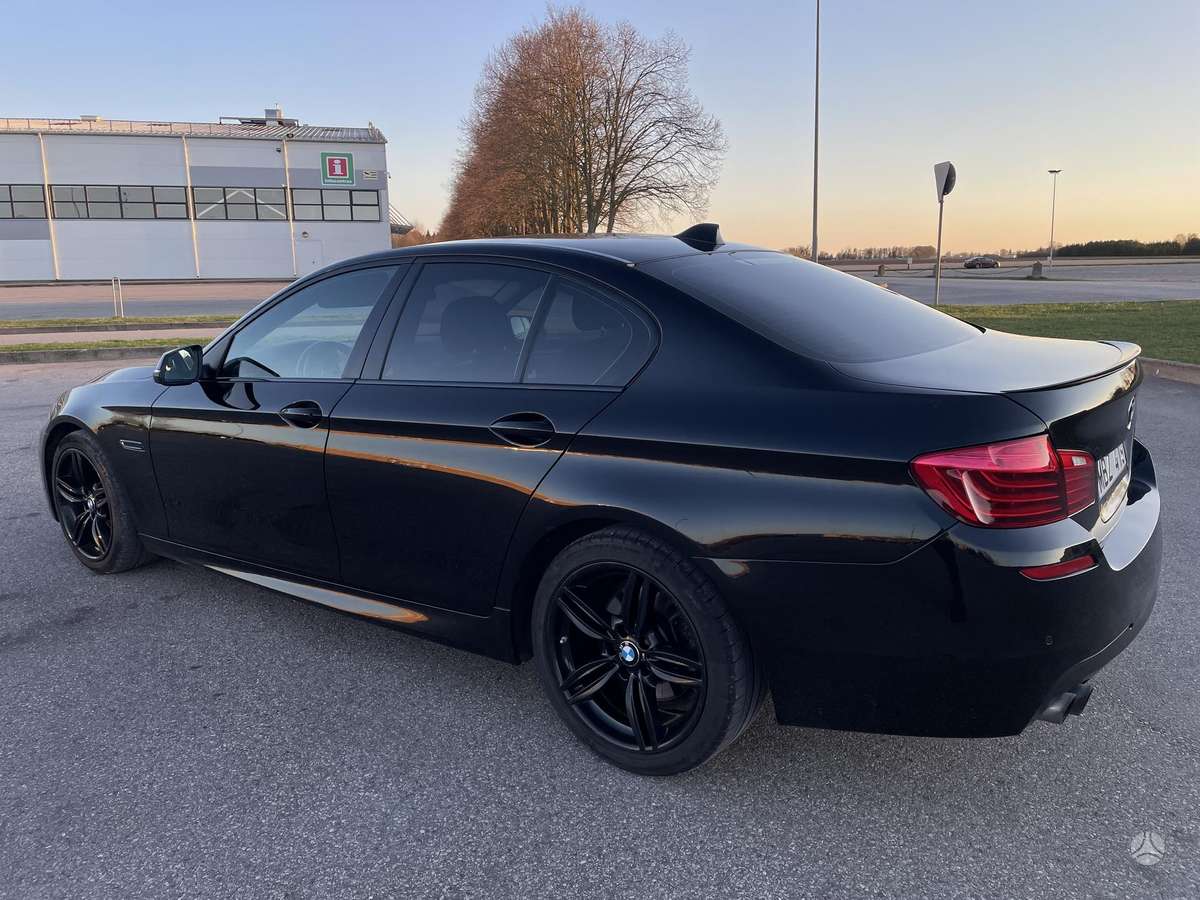 BMW 520, 2.0 l., Седан