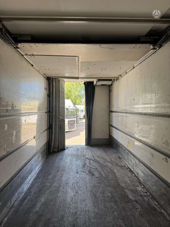 Scania P450, refrigerated trucks