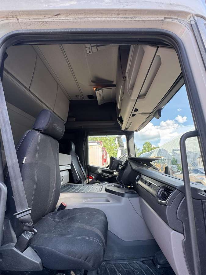 Scania P450, refrigerated trucks