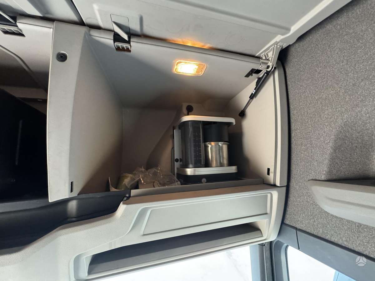 Scania P450, refrižerātori