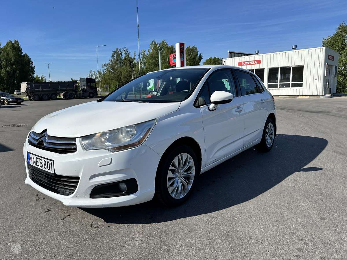 Citroen C4, 1.6 l., hatchback