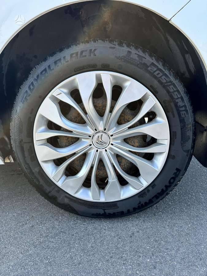 Citroen C4, 1.6 l., hatchback