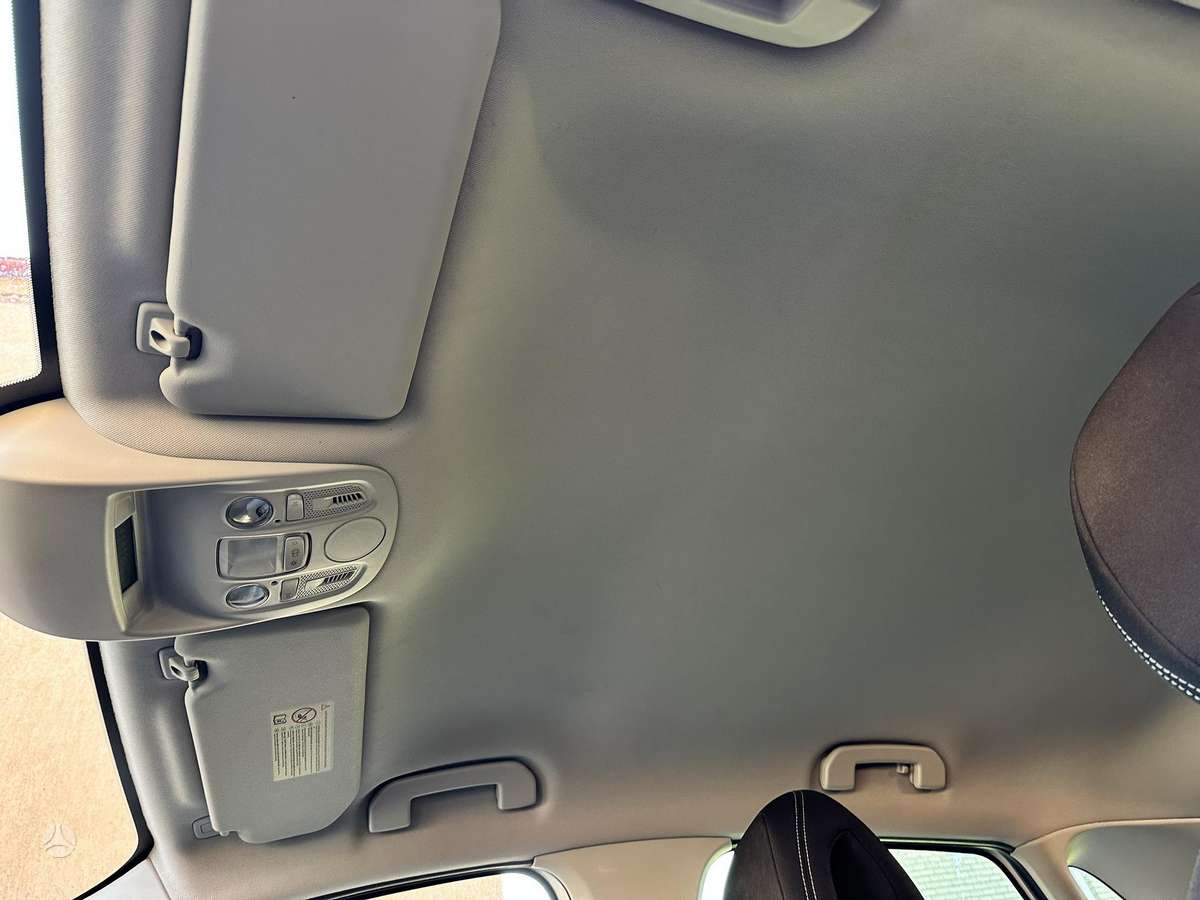 Citroen C4, 1.6 l., hatchback