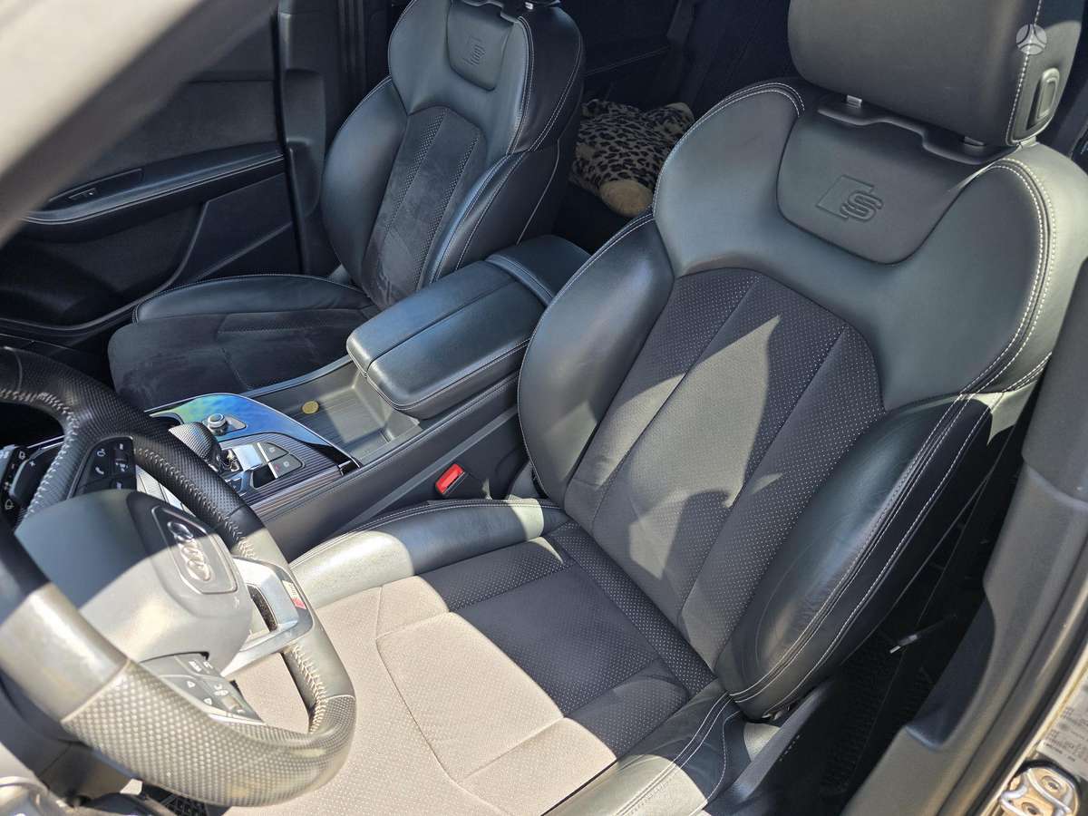 Audi Q7, universalas
