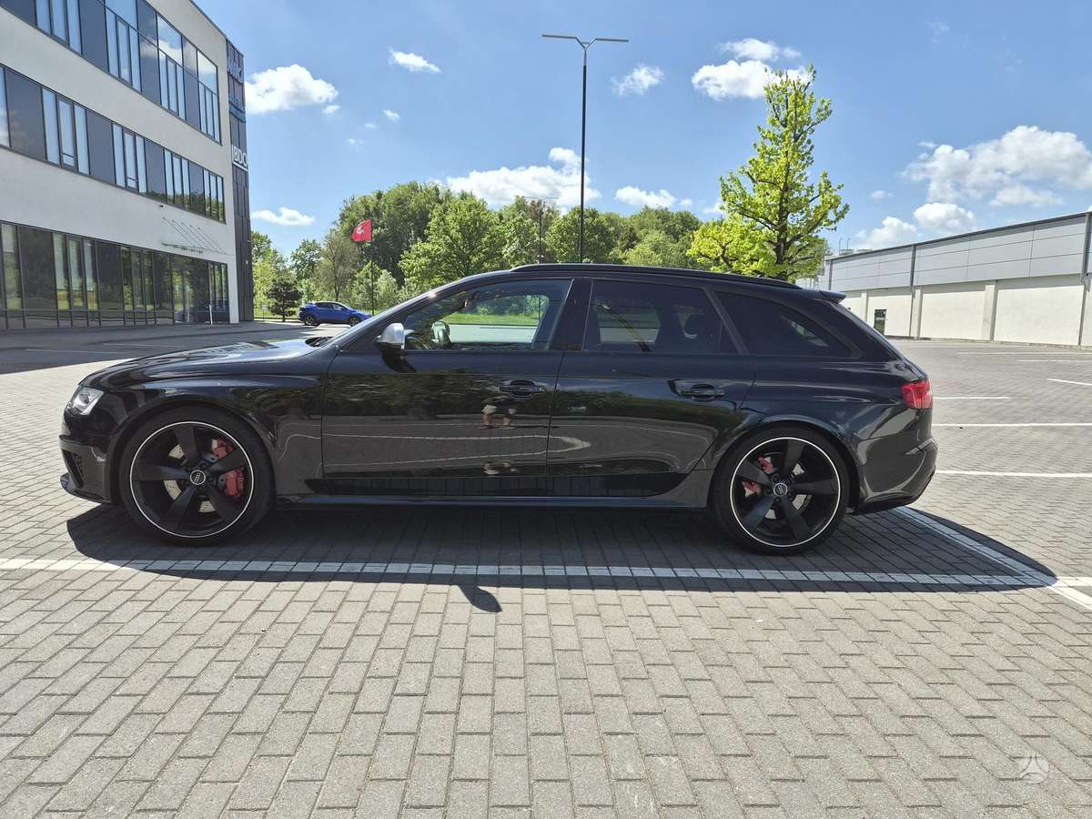 Audi RS 4, 4.2 l., wagon